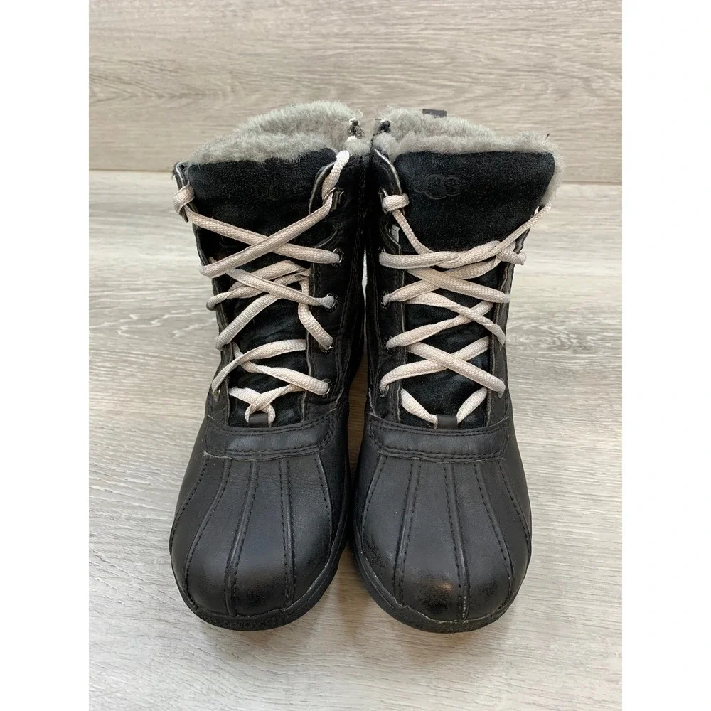 UGG Adirondack III Women's Boots Black Leather‎ Suede Fur Lined Side Zip Shoes